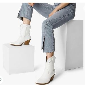 White western boots, Sz 8